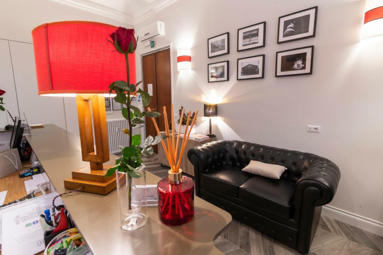 Eccelso Hotel Rome Bagian luar foto