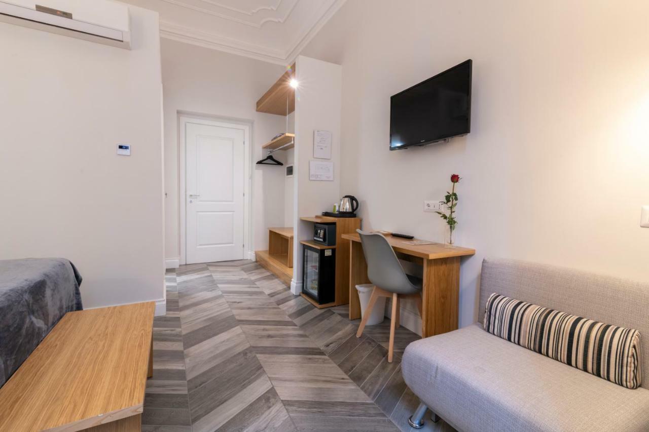 Eccelso Hotel Rome Bagian luar foto